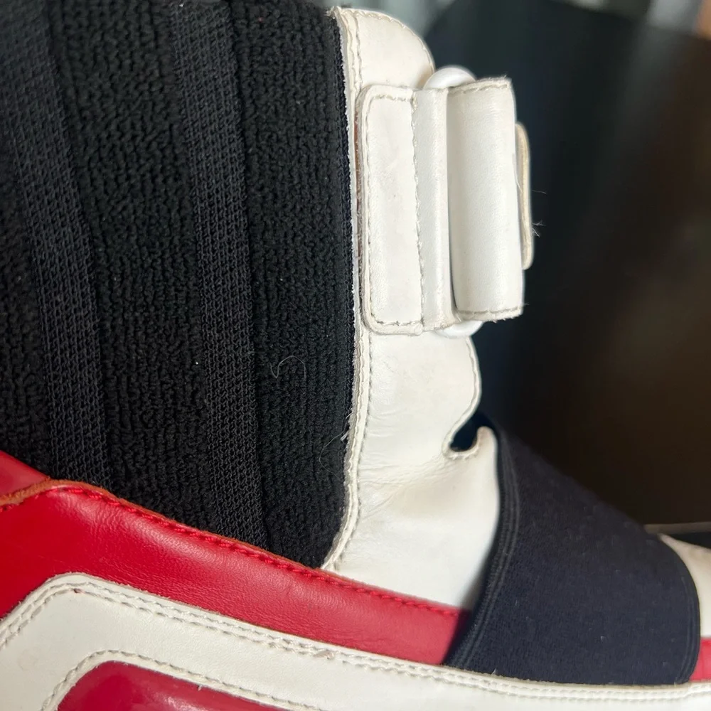 Michael Kors Black and White High-Top Sneakers with Red Accents - Picture 11 of 16